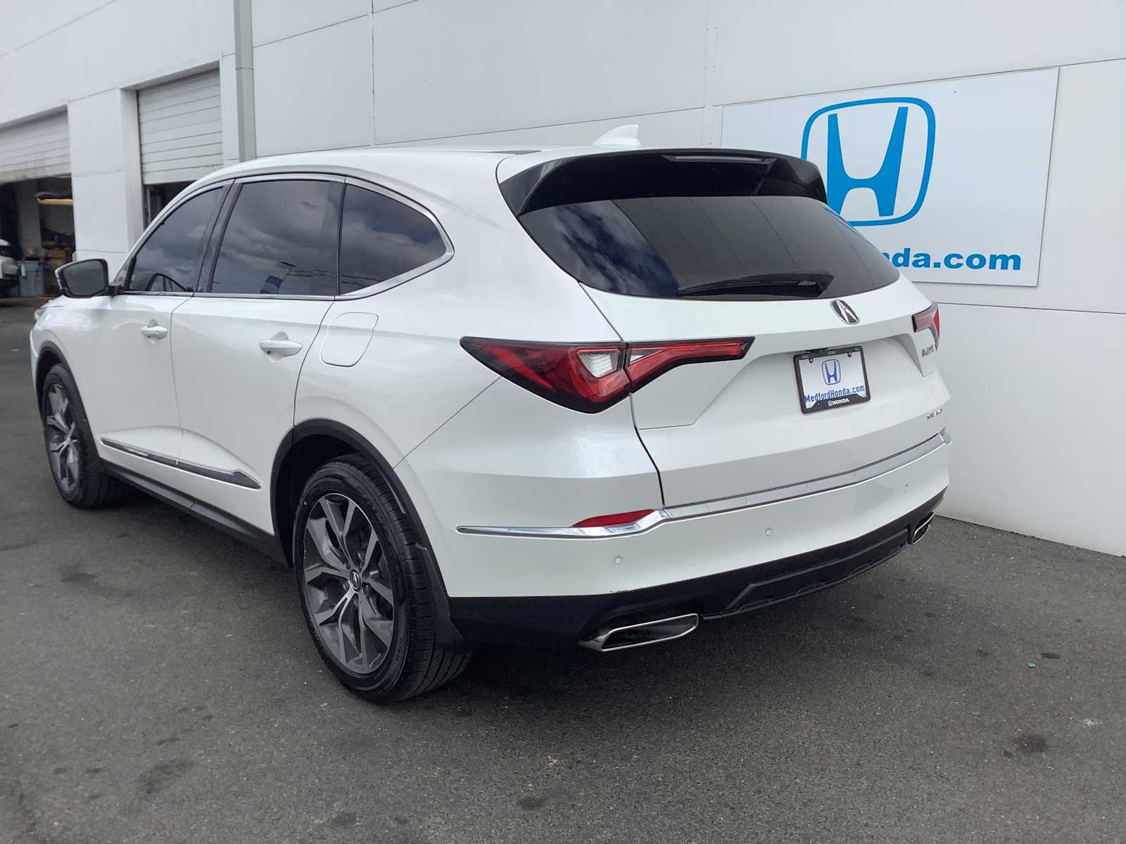 Thumbnail: 2024 Acura MDX - 4