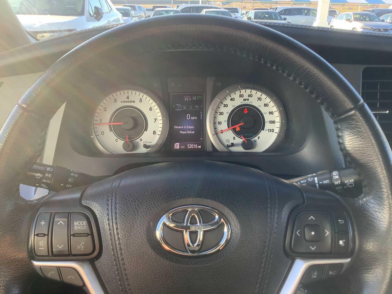 Thumbnail: 2019 Toyota Sienna - 16