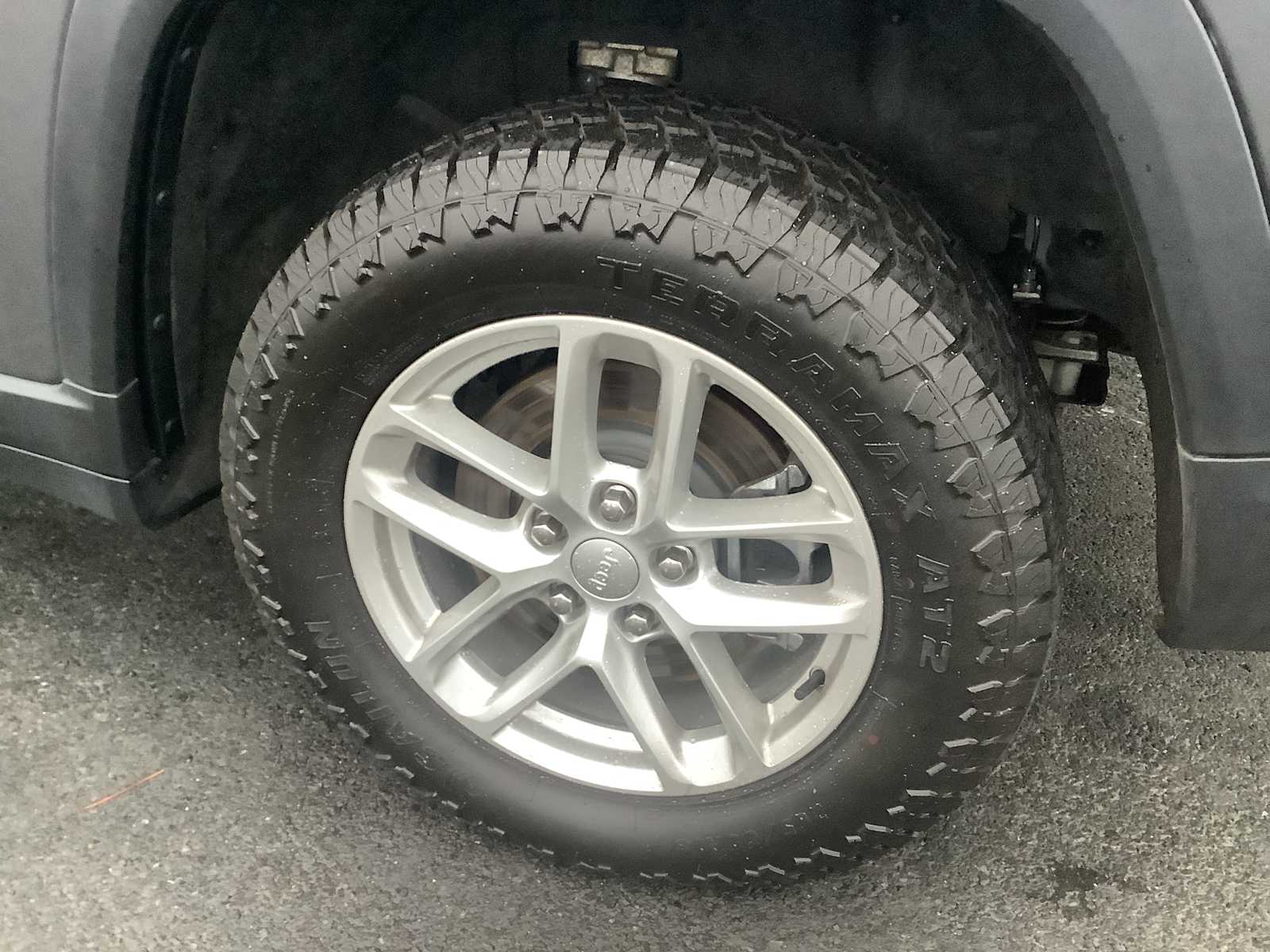 Thumbnail: 2023 Jeep Grand Cherokee - 6