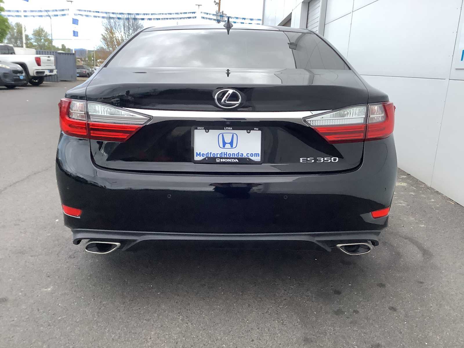 Thumbnail: 2016 Lexus ES - 5