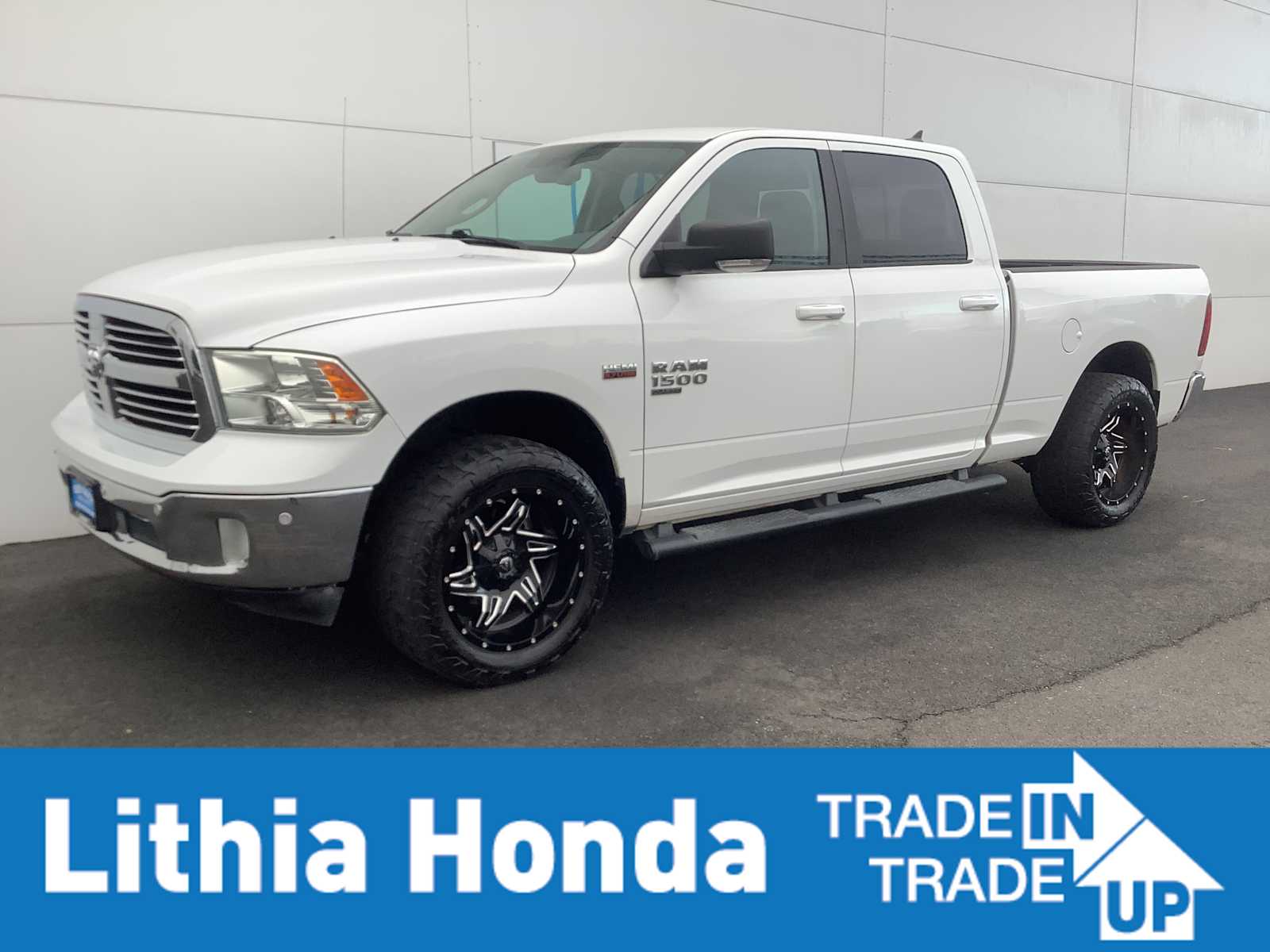 2019 RAM 1500 Classic Big Horn 4x4 Crew Cab 6'4's photo