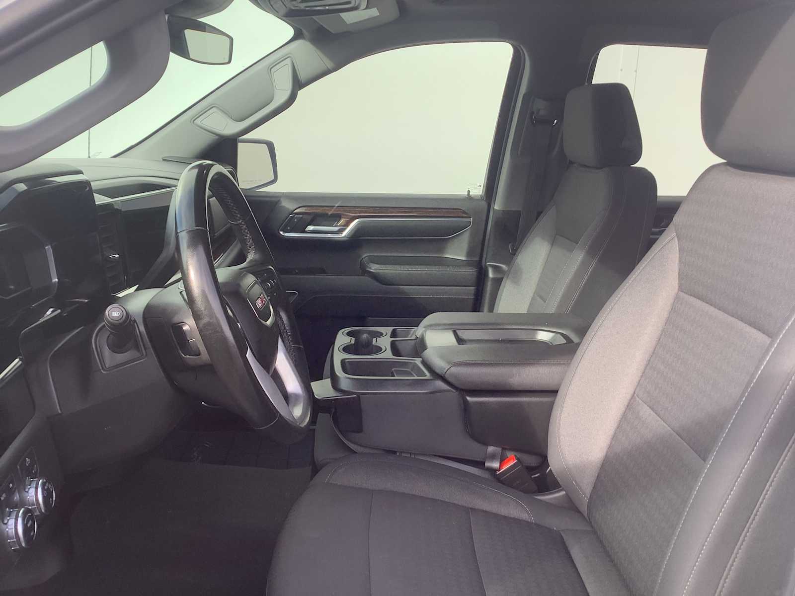 Thumbnail: 2023 GMC Sierra 1500 - 2