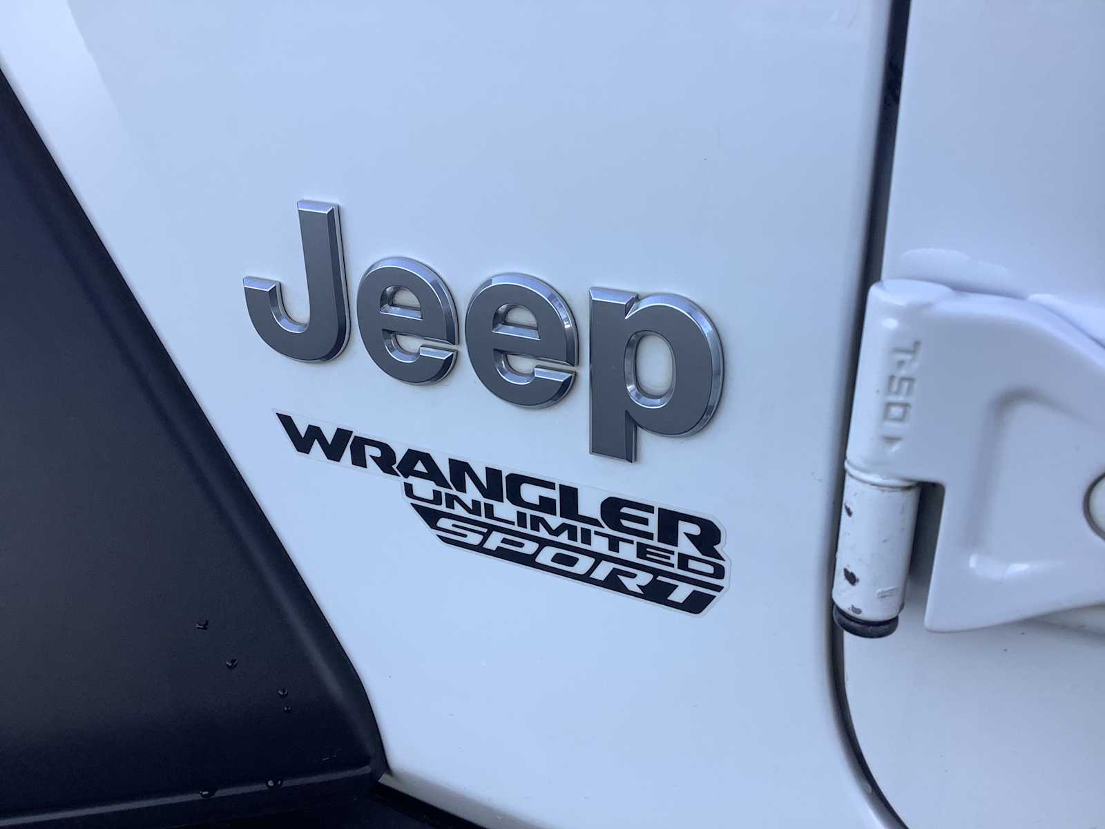 Thumbnail: 2021 Jeep Wrangler - 7