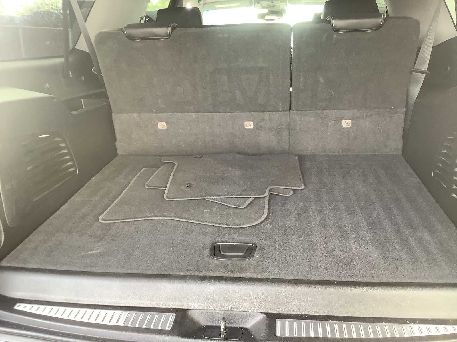 Thumbnail: 2019 GMC Yukon XL - 19