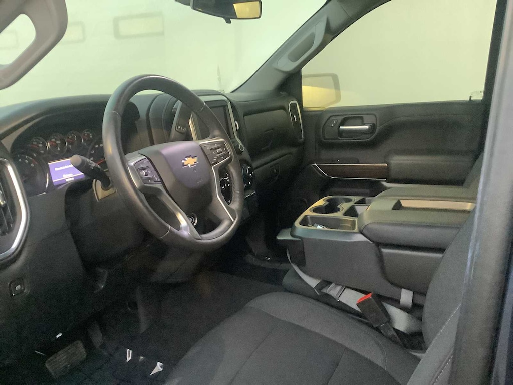 Used 2021 Chevrolet Silverado 1500 LT w/1LT Truck Crew Cab