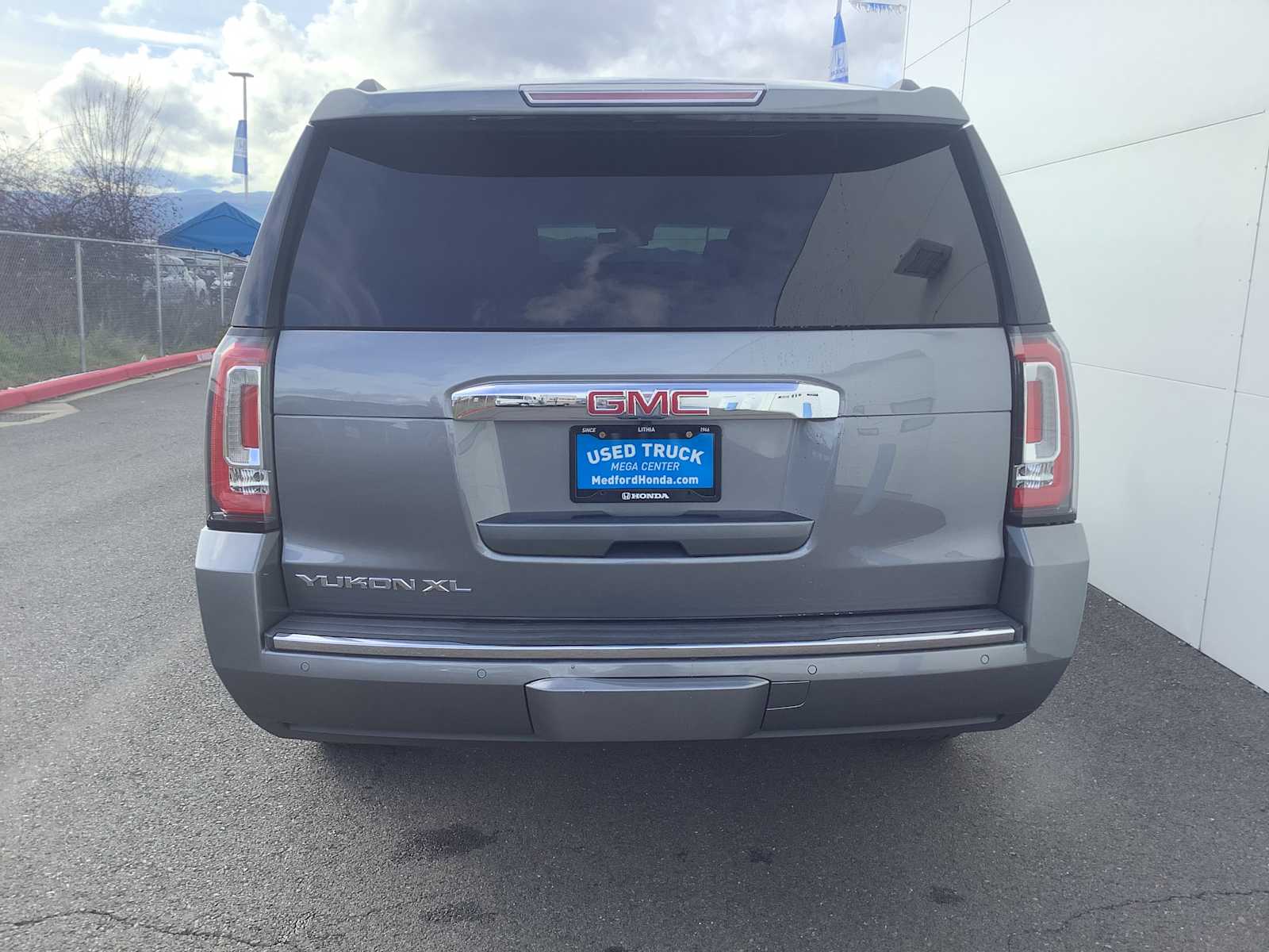 Thumbnail: 2019 GMC Yukon XL - 5