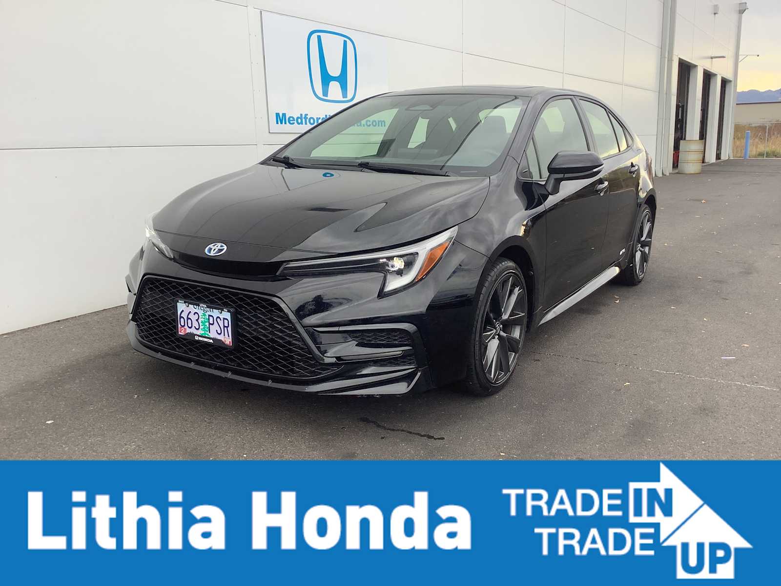 Thumbnail: 2024 Toyota Corolla - 1