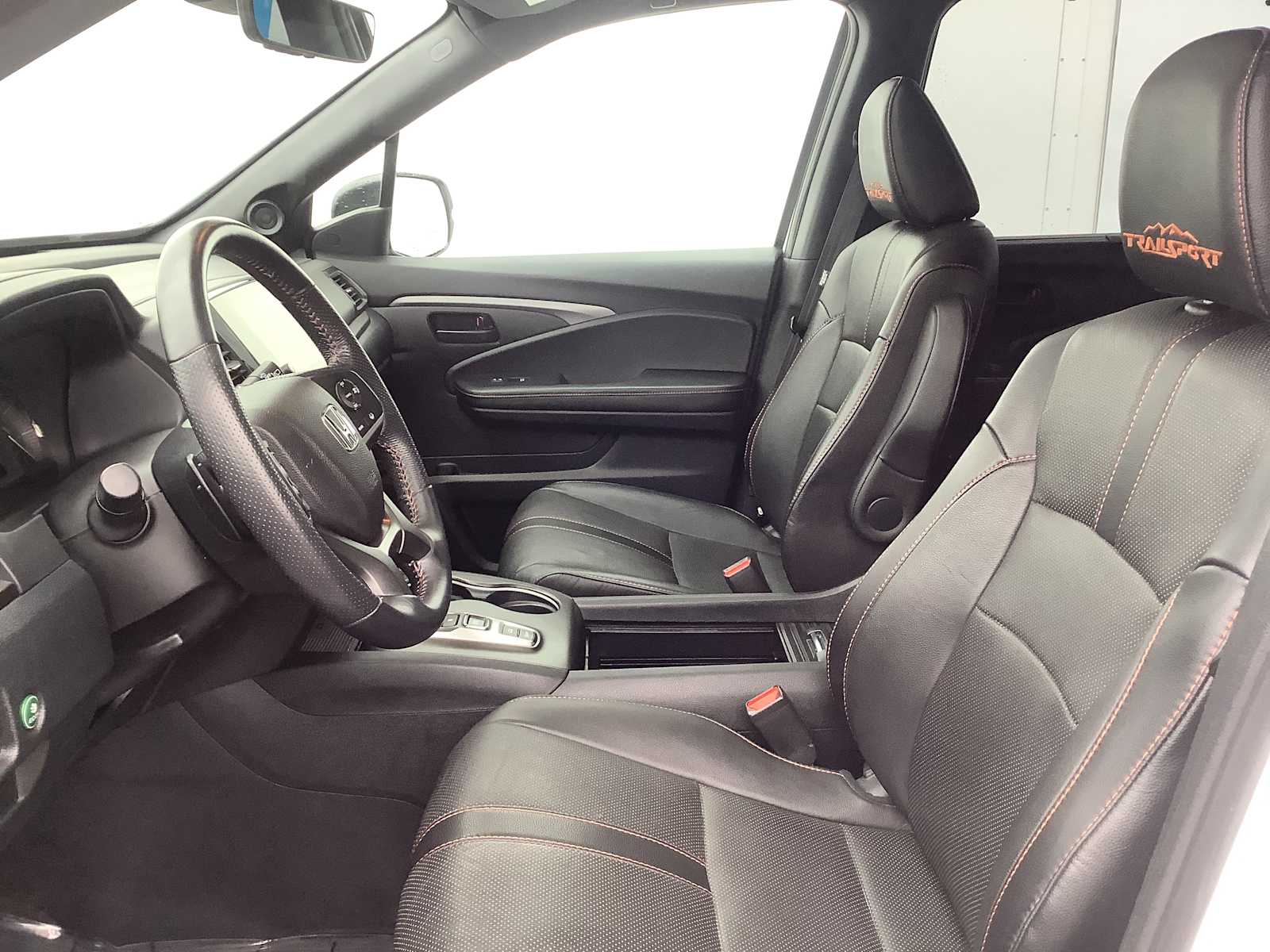 2023 Honda Passport TrailSport photo 2