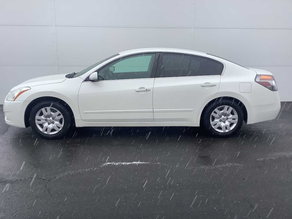 Used 2011 Nissan Altima 2.5 S Sedan