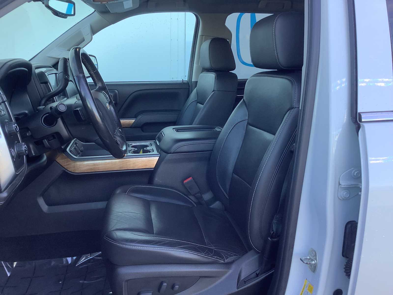 Thumbnail: 2018 Chevrolet Silverado 1500 - 11