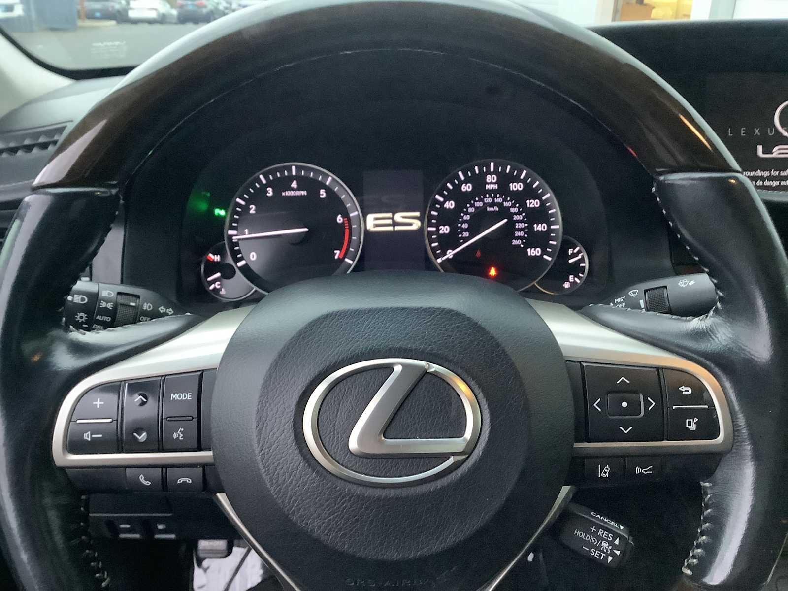 Thumbnail: 2016 Lexus ES - 16