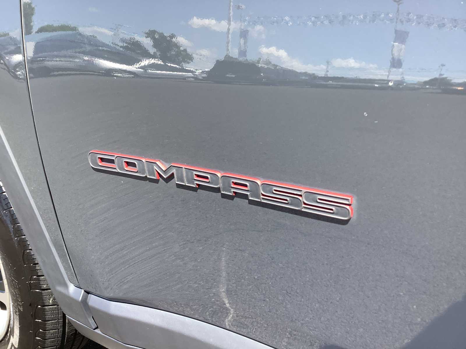 Thumbnail: 2018 Jeep Compass - 7
