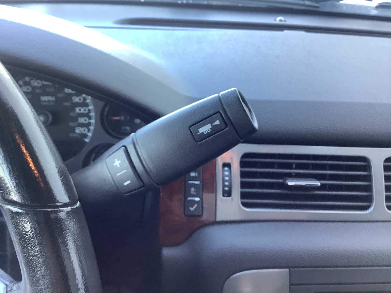 Thumbnail: 2010 GMC Sierra 2500 - 19