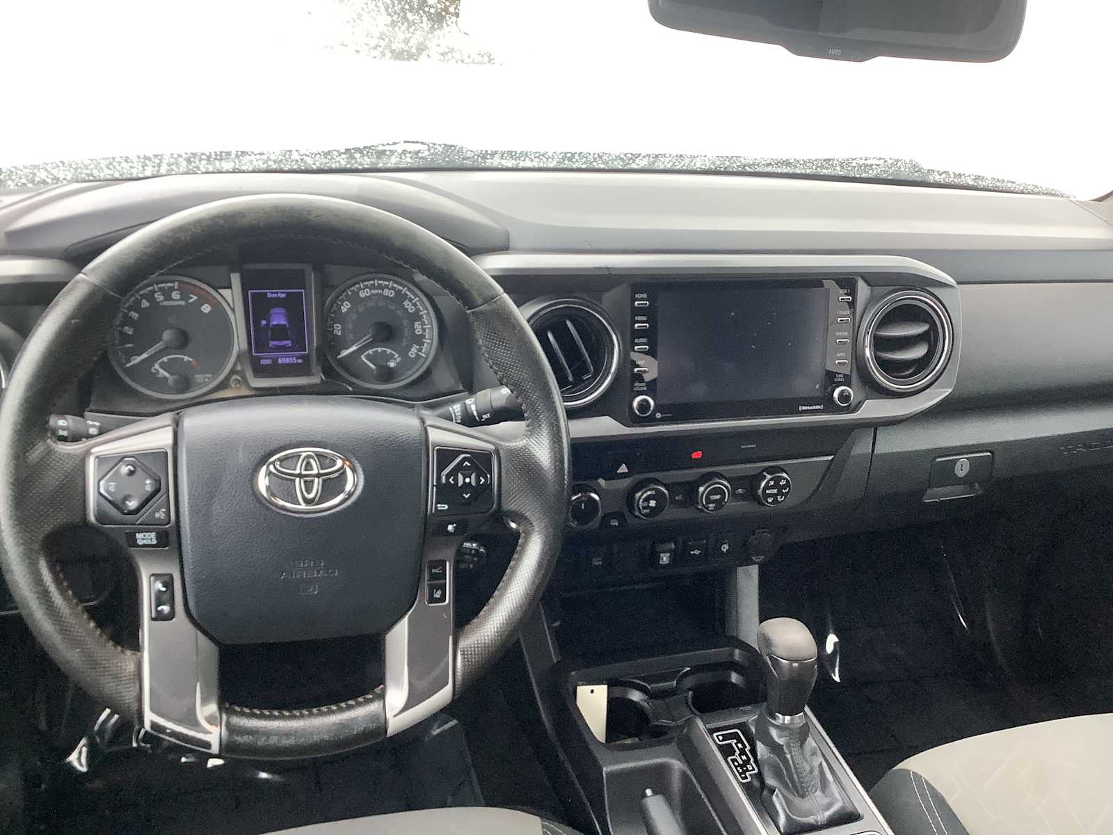 Thumbnail: 2020 Toyota Tacoma - 10