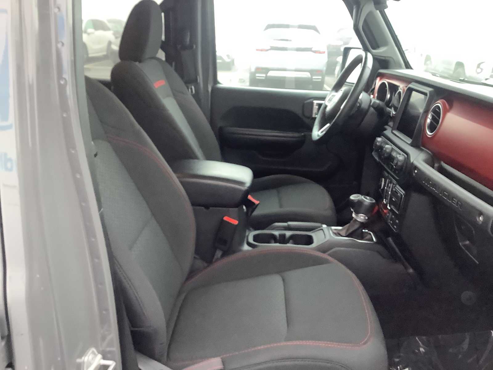 Thumbnail: 2019 Jeep Wrangler - 15