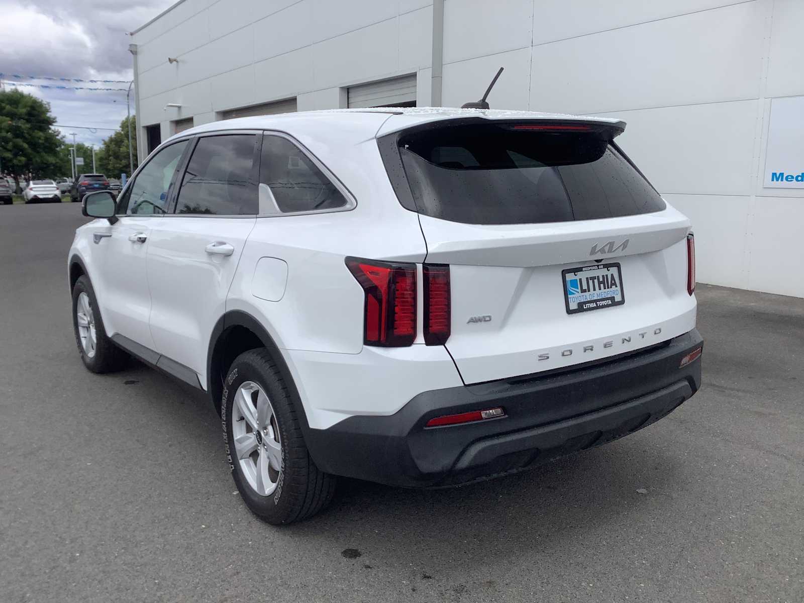 Thumbnail: 2022 Kia Sorento - 3