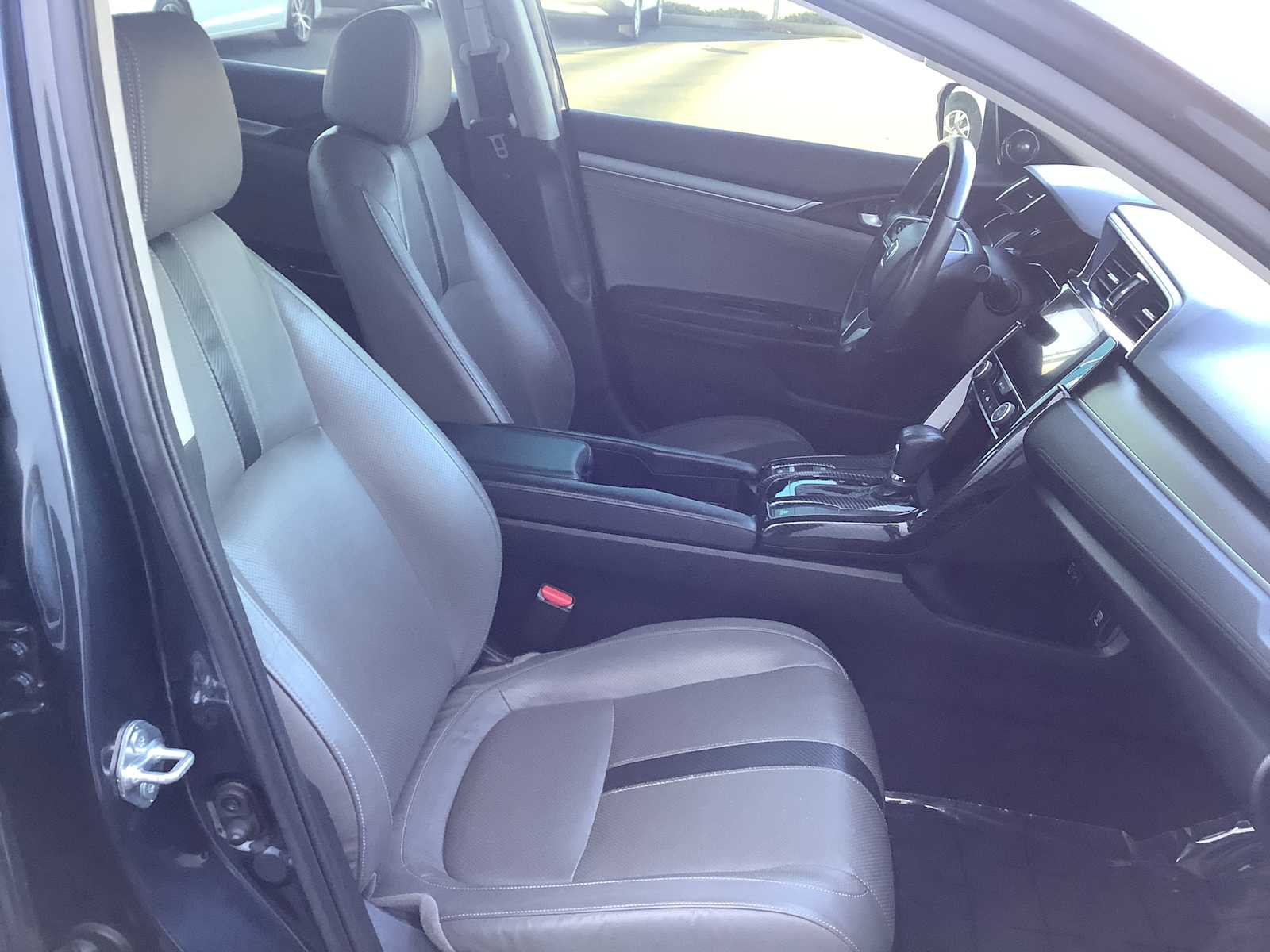 Thumbnail: 2018 Honda Civic - 15