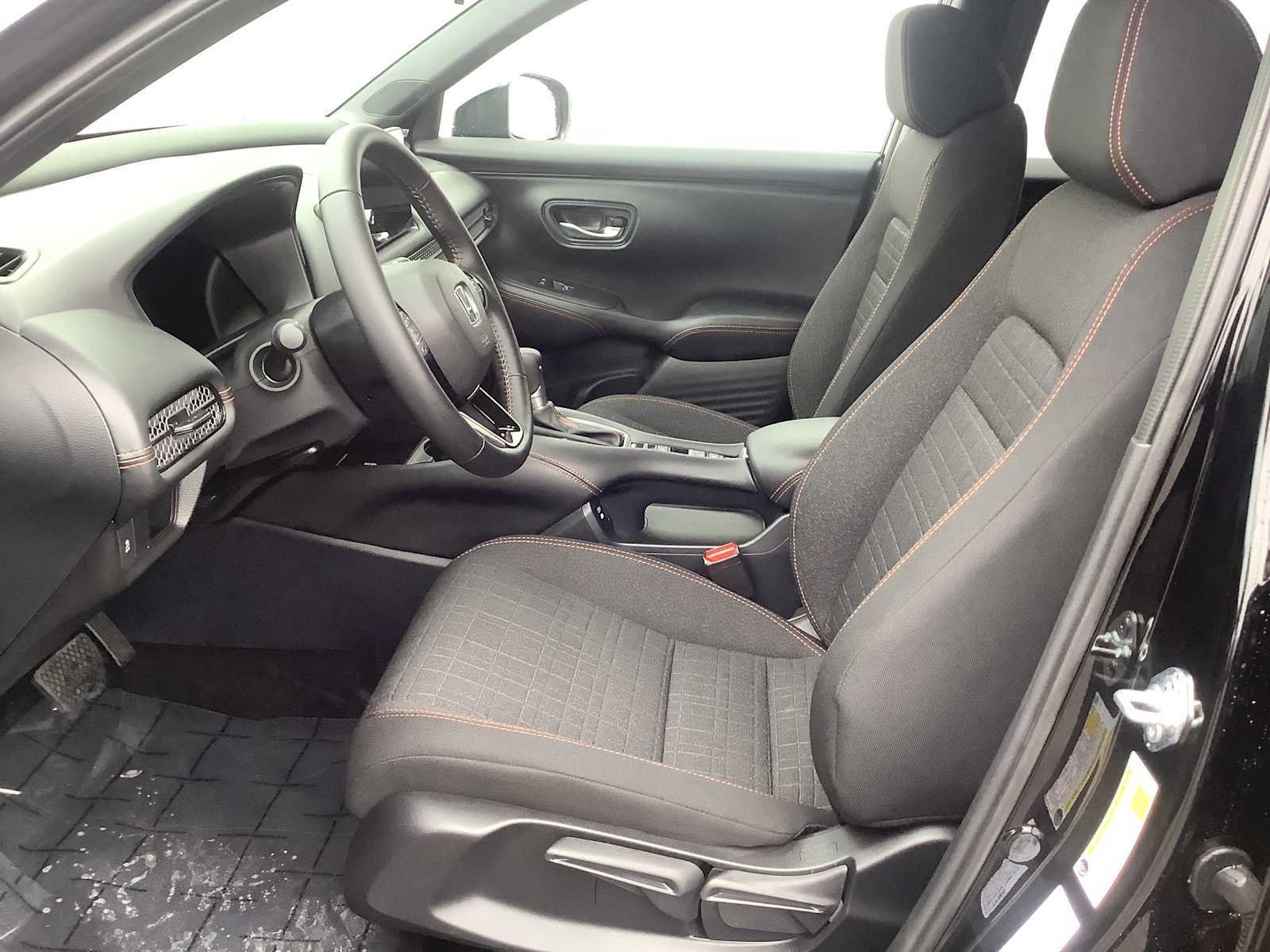 2026 Honda HR-V Sport photo 2