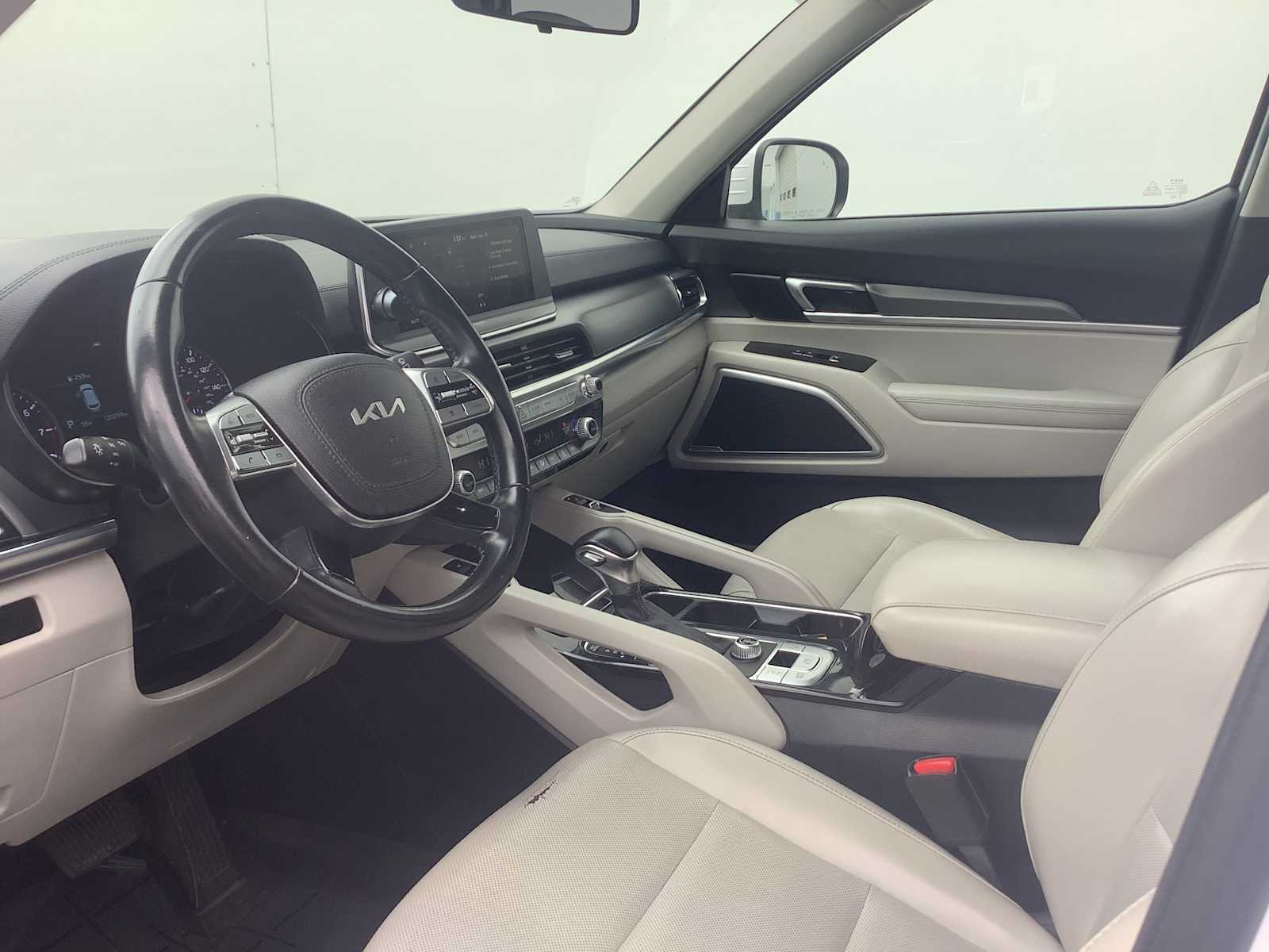 Thumbnail: 2022 Kia Telluride - 3