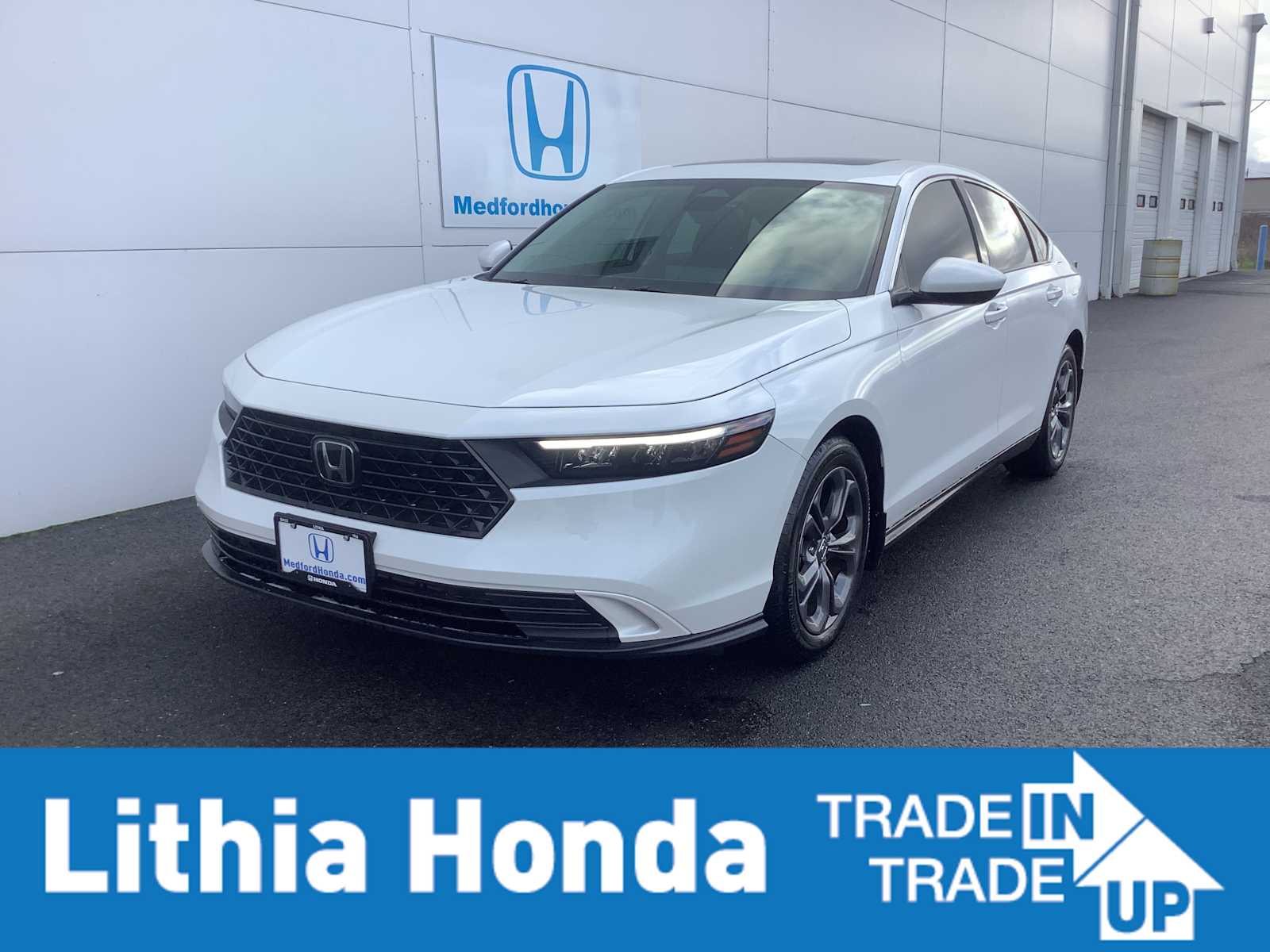 2023 Honda Accord EX's photo