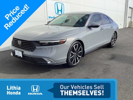 2023 Honda Accord Hybrid Touring w/BSI Sedan