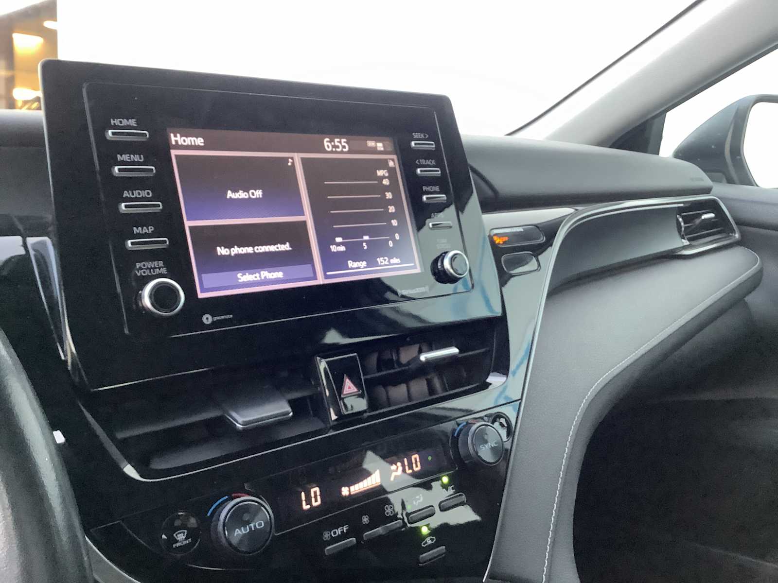 Thumbnail: 2022 Toyota Camry - 17