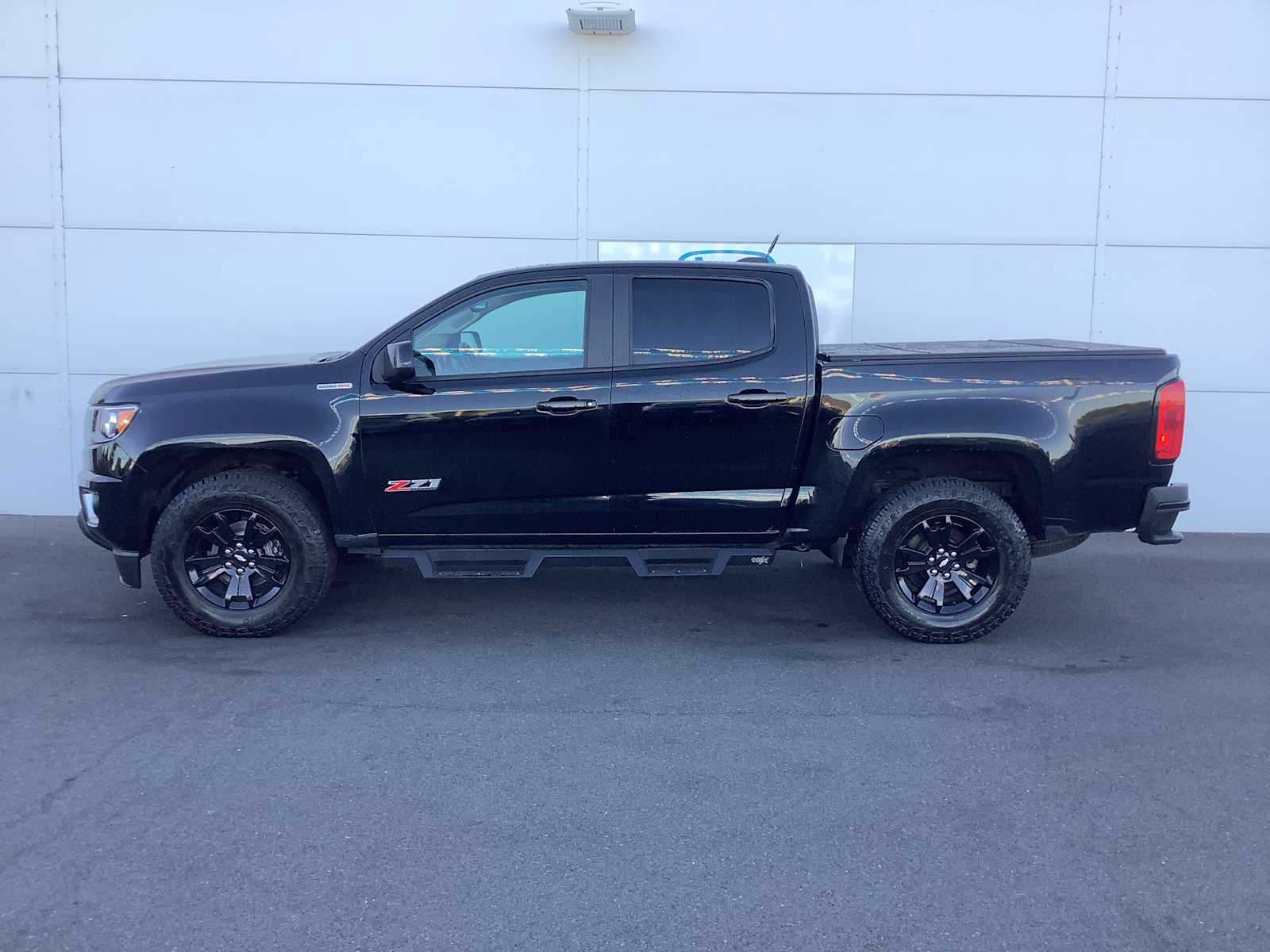 2020 Chevrolet Colorado Z71 photo 2