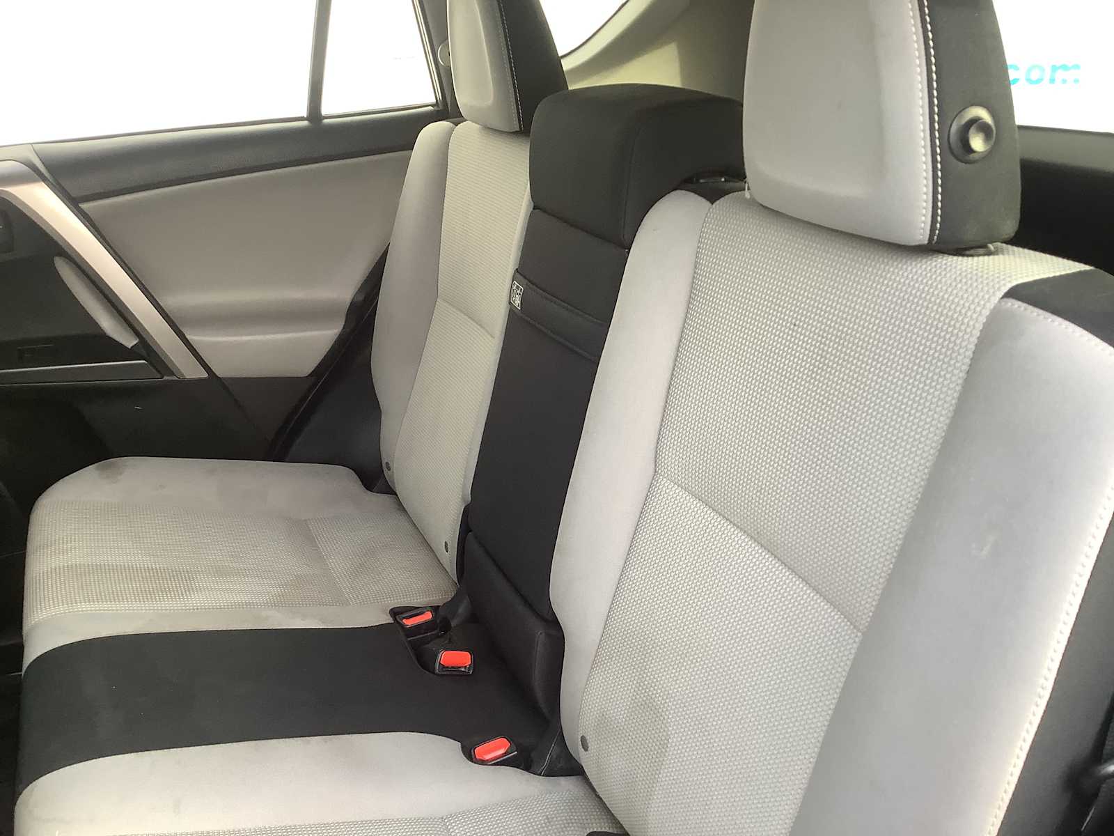 Thumbnail: 2018 Toyota RAV4 - 14