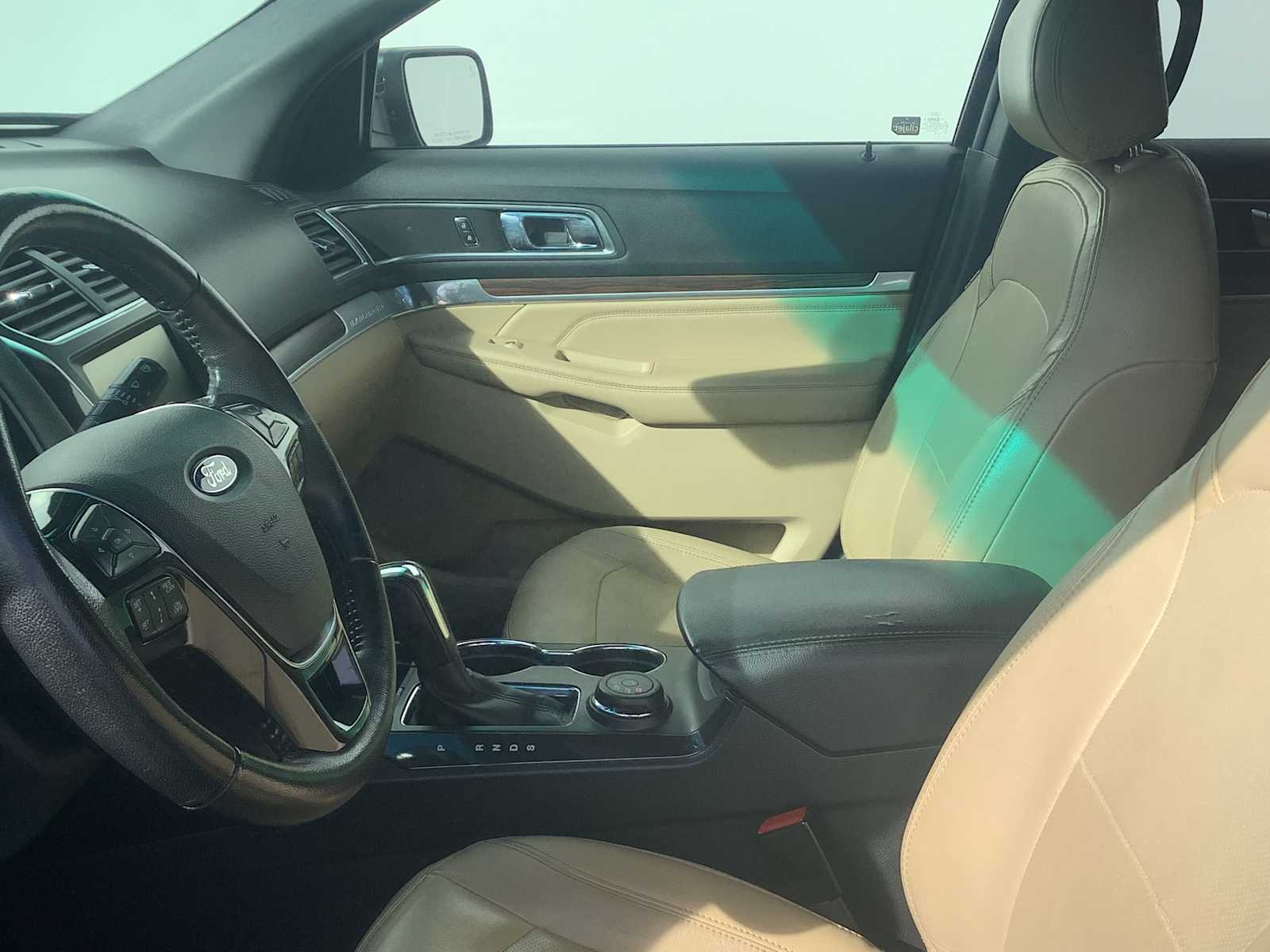 Thumbnail: 2016 Ford Explorer - 2