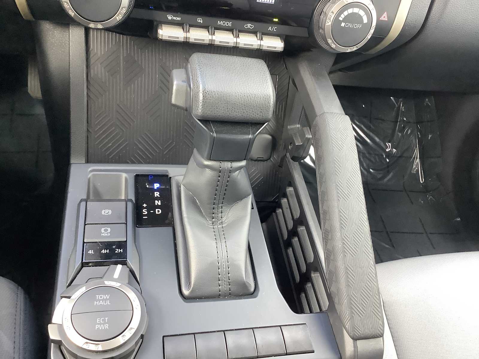 Thumbnail: 2024 Toyota Tacoma - 18