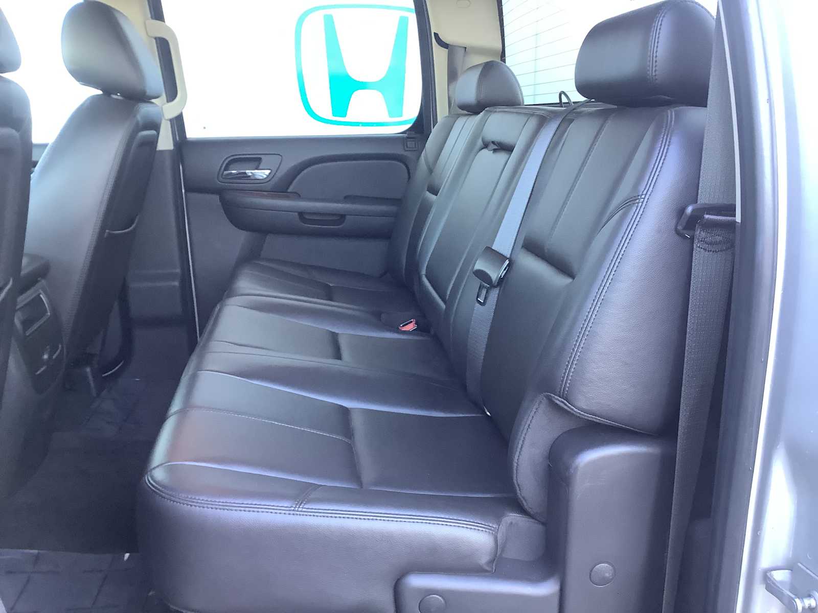 Thumbnail: 2010 GMC Sierra 2500 - 14