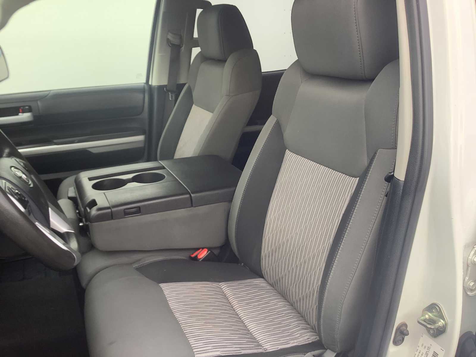 Thumbnail: 2015 Toyota Tundra - 12