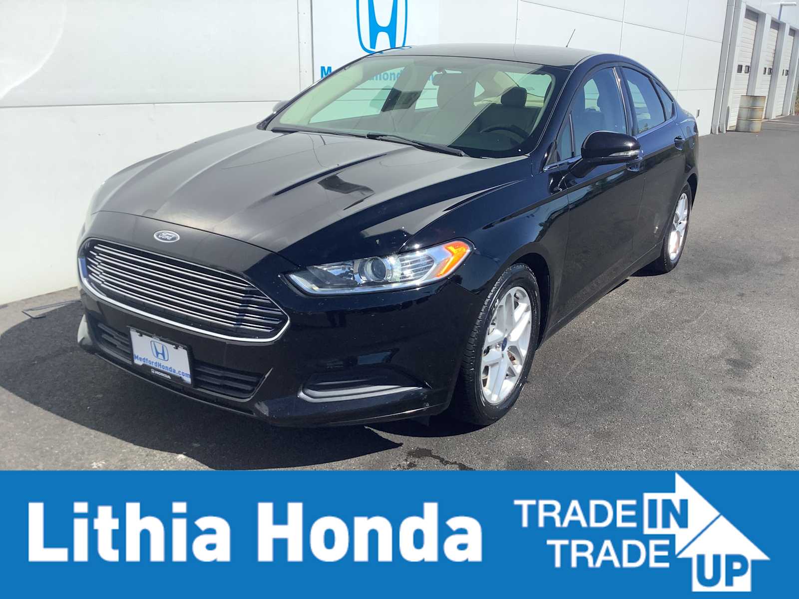 2016 Ford Fusion SE FWD's photo