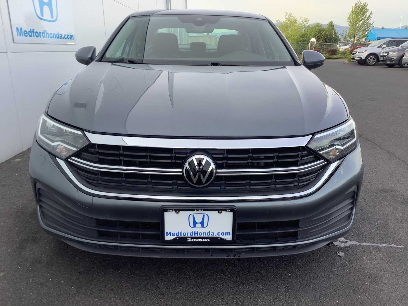 Thumbnail: 2024 Volkswagen Jetta - 9