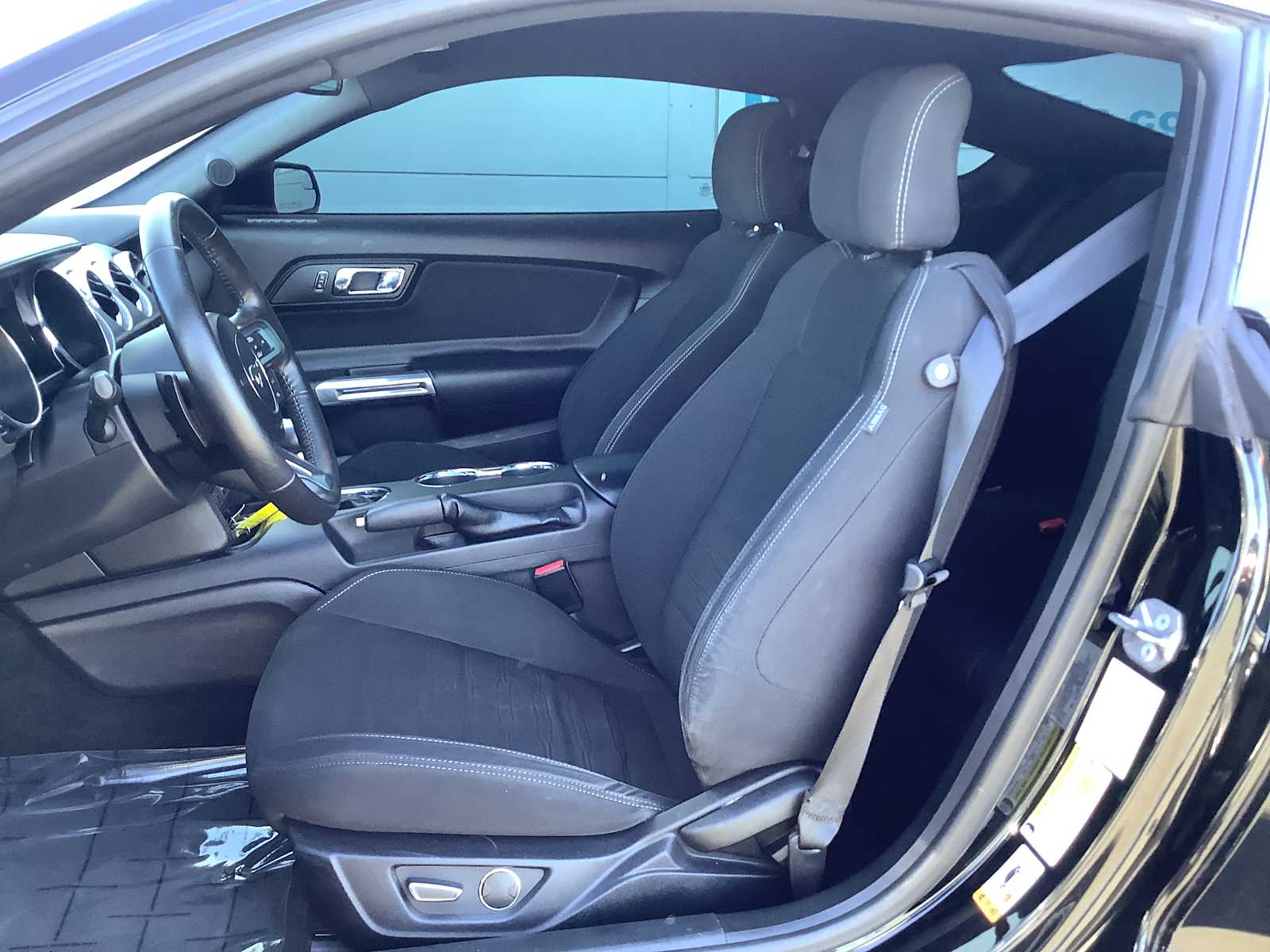 Thumbnail: 2017 Ford Mustang - 11