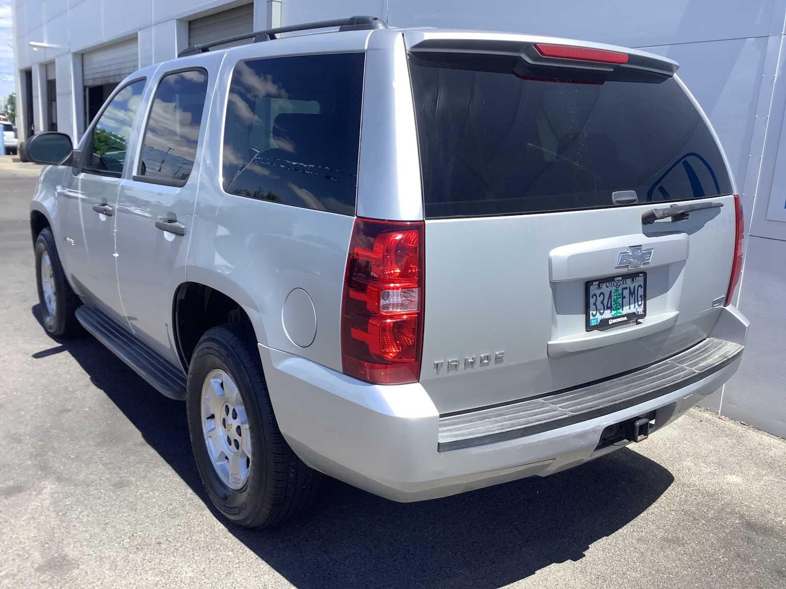 Thumbnail: 2010 Chevrolet Tahoe - 4