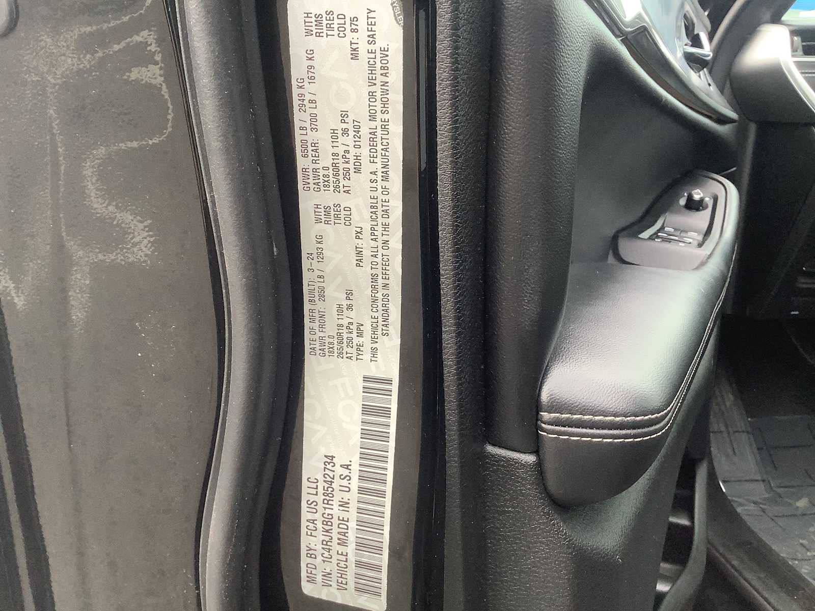 Thumbnail: 2024 Jeep Grand Cherokee L - 21