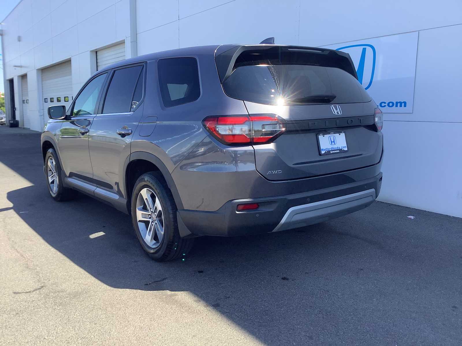 Thumbnail: 2023 Honda Pilot - 4