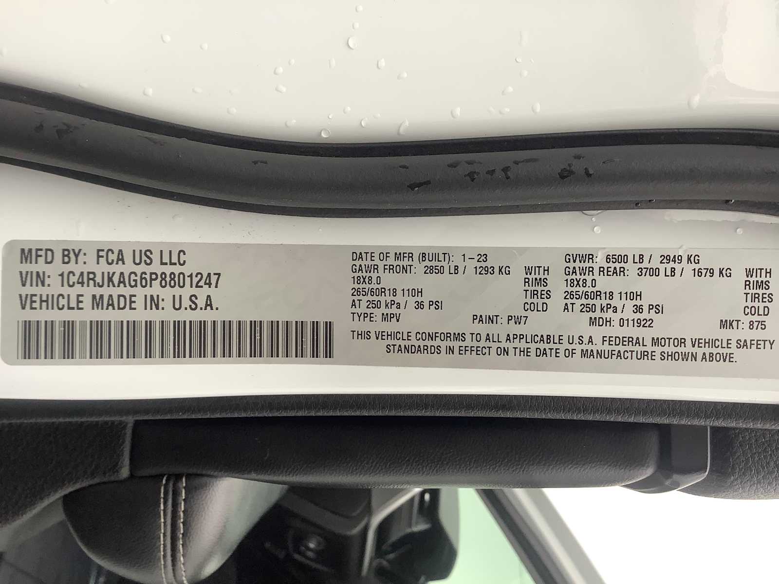 Thumbnail: 2023 Jeep Grand Cherokee - 21