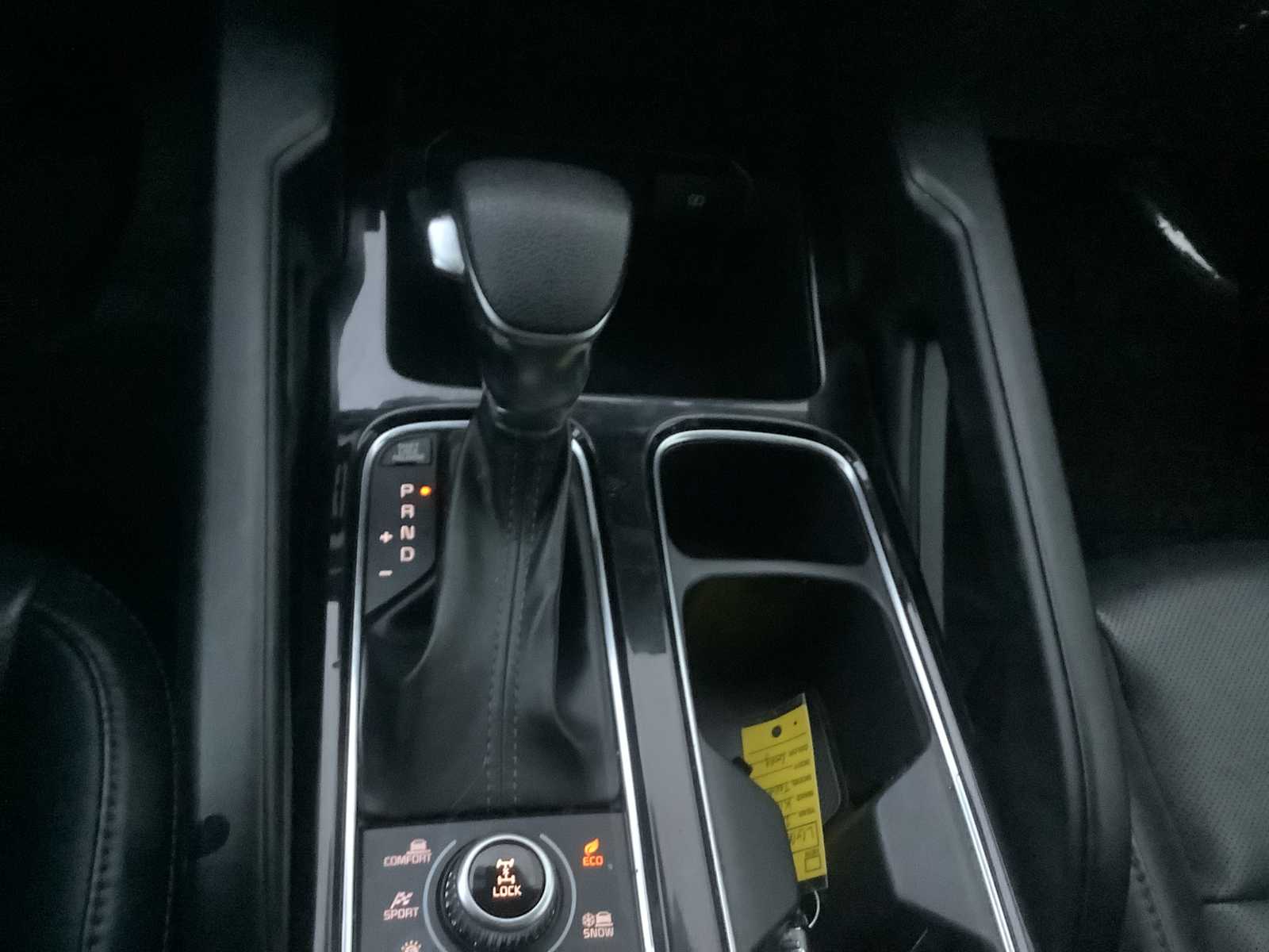 Thumbnail: 2020 Kia Telluride - 18