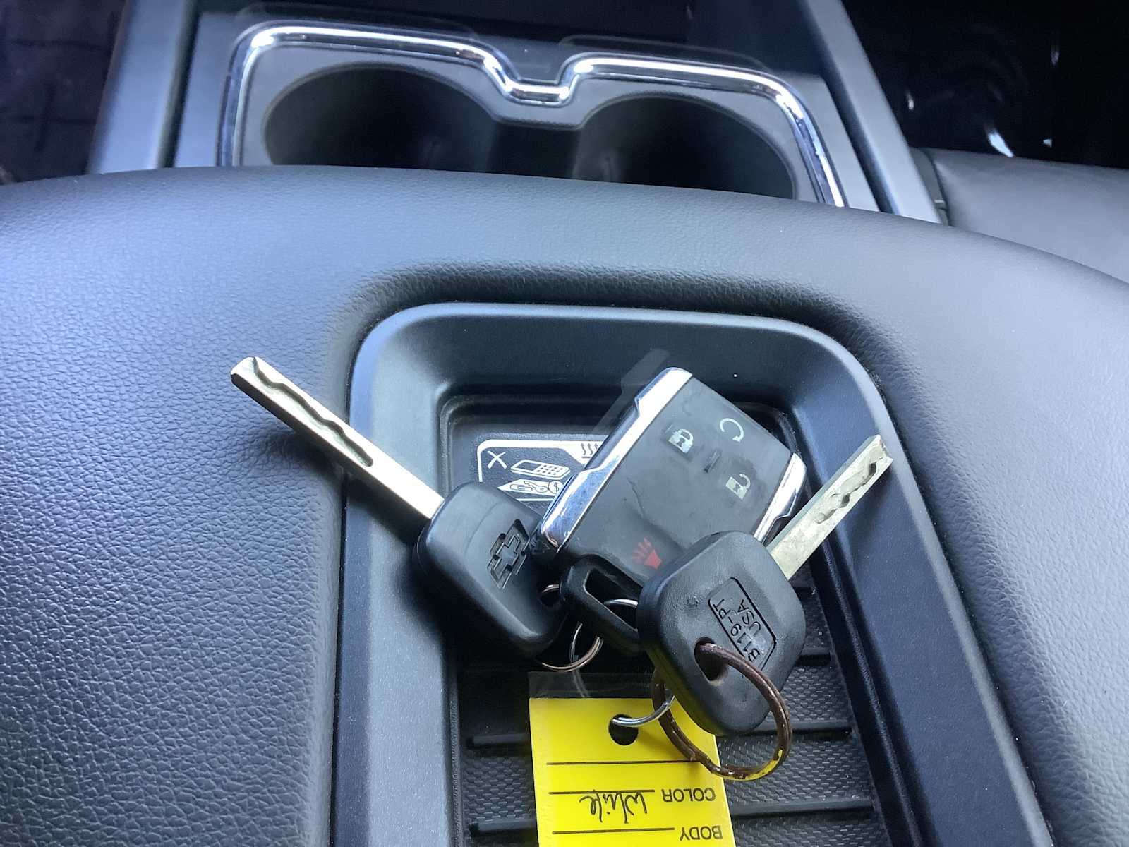 Thumbnail: 2018 Chevrolet Silverado 1500 - 19