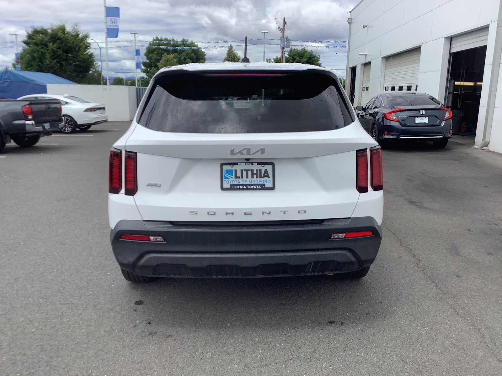Thumbnail: 2022 Kia Sorento - 4