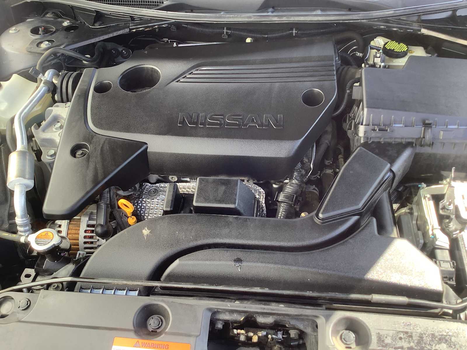 Thumbnail: 2017 Nissan Altima - 9