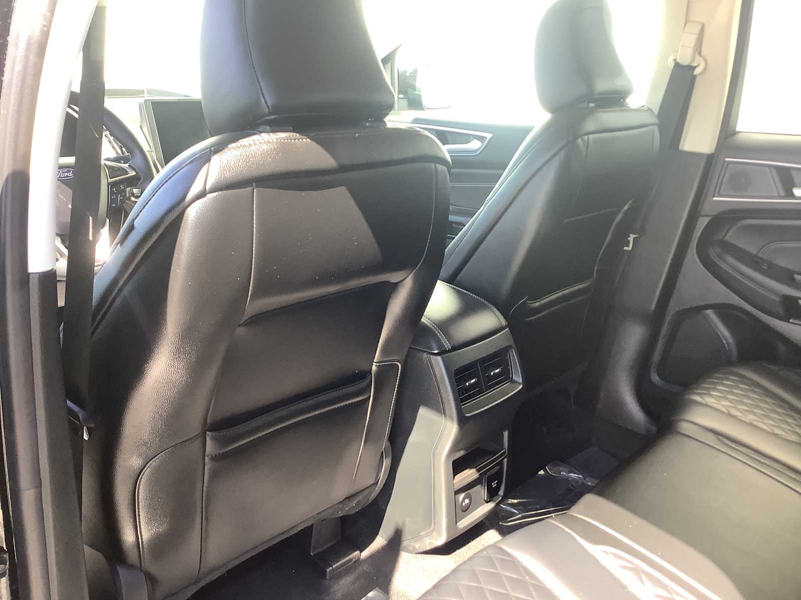 2024 Ford Edge Titanium - Photo 12
