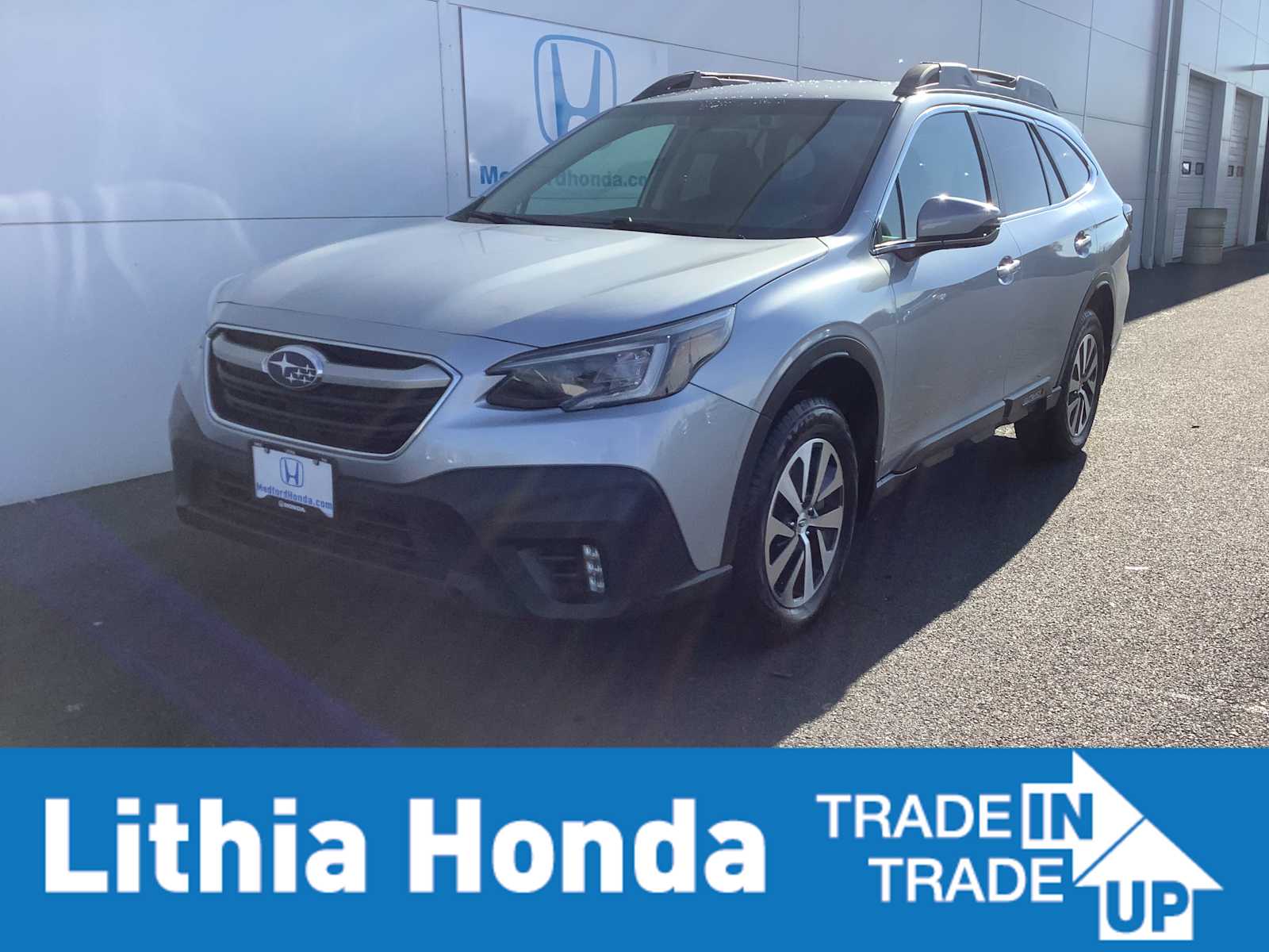 2020 Subaru Outback Premium's photo