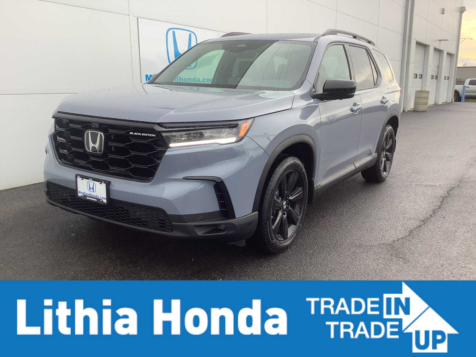 2025 Honda Pilot Black Edition's photo