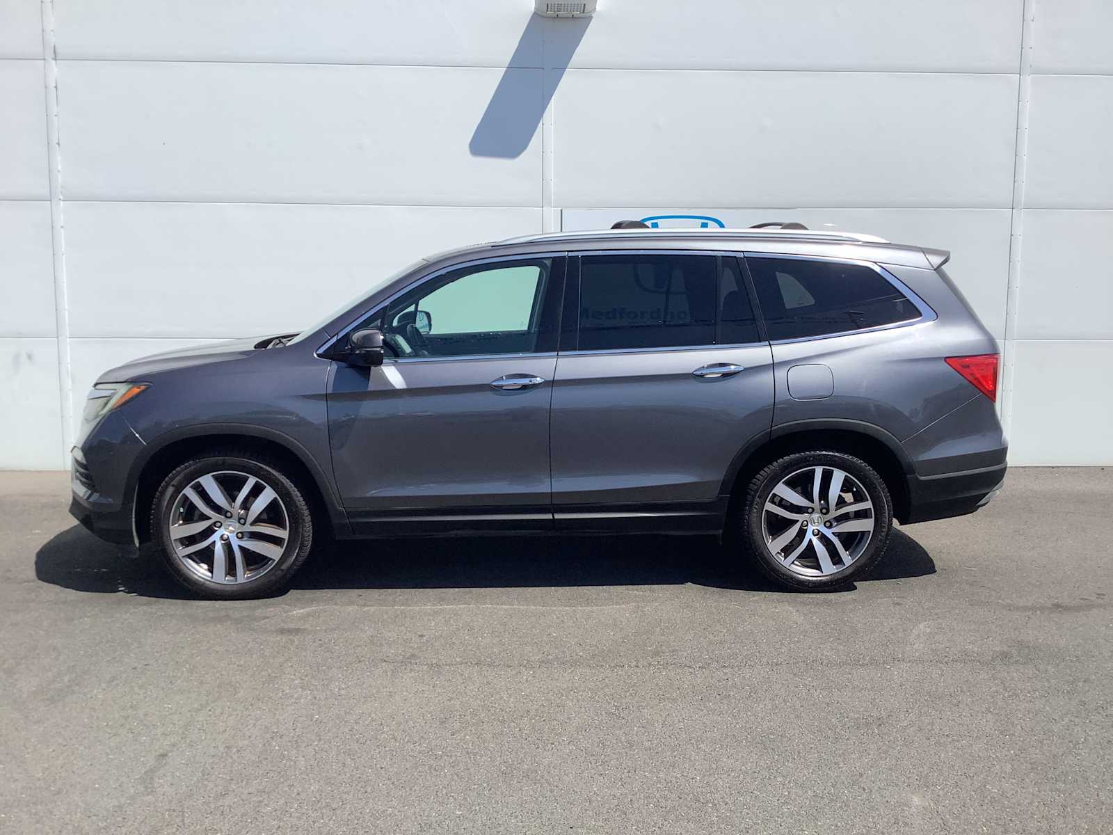 Thumbnail: 2016 Honda Pilot - 2