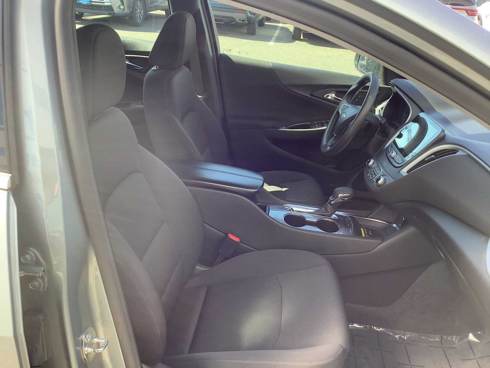 Thumbnail: 2024 Chevrolet Malibu - 15