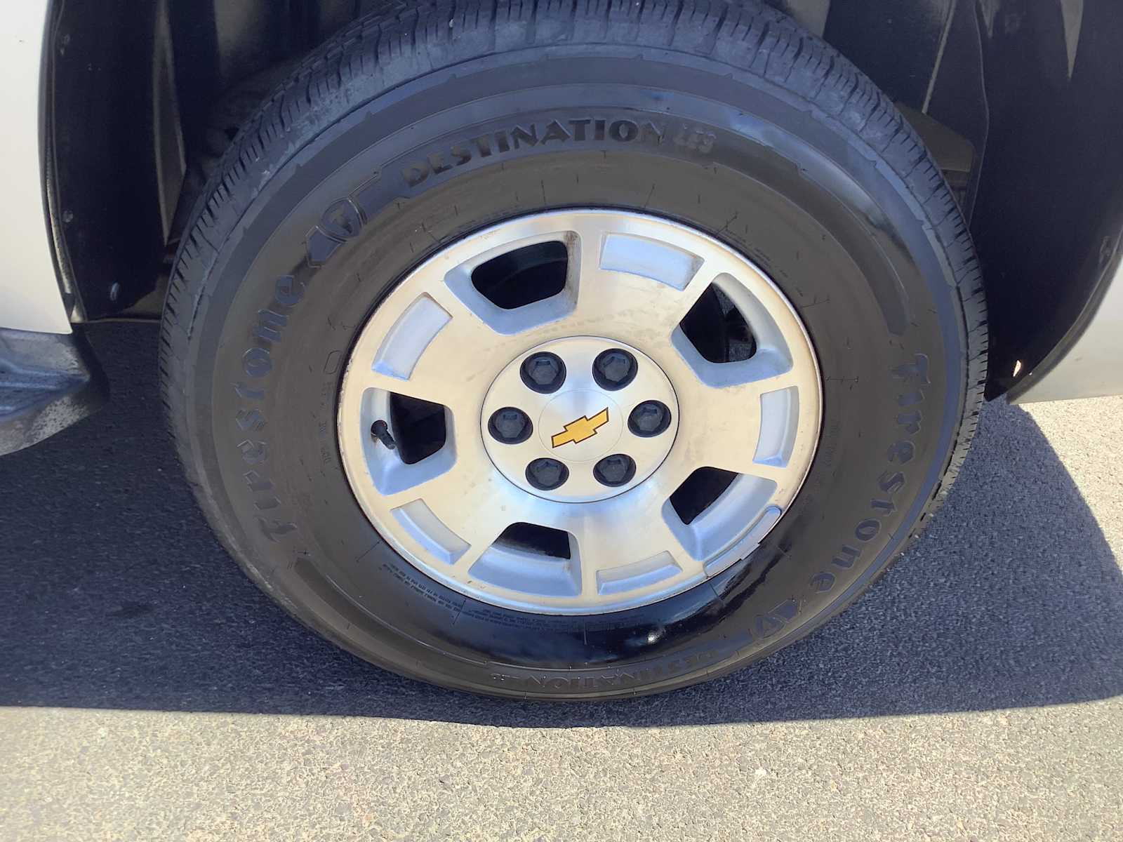 Thumbnail: 2010 Chevrolet Tahoe - 8