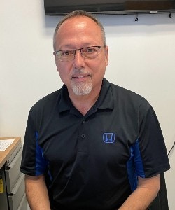 Staff member Allen Johnson from ID_fc16b46e6d55